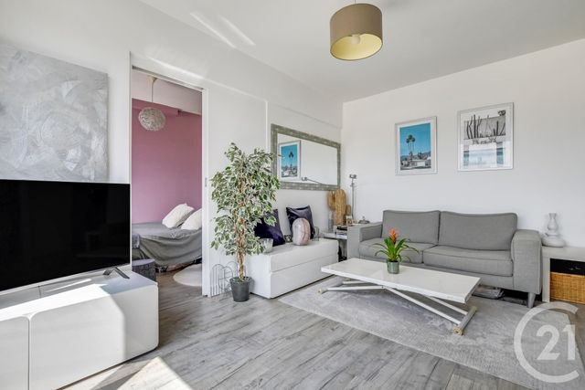 Appartement F2 à vendre - 2 pièces - 36.0 m2 - PARIS - 75020 - ILE-DE-FRANCE - Century 21 Saint-Fargeau