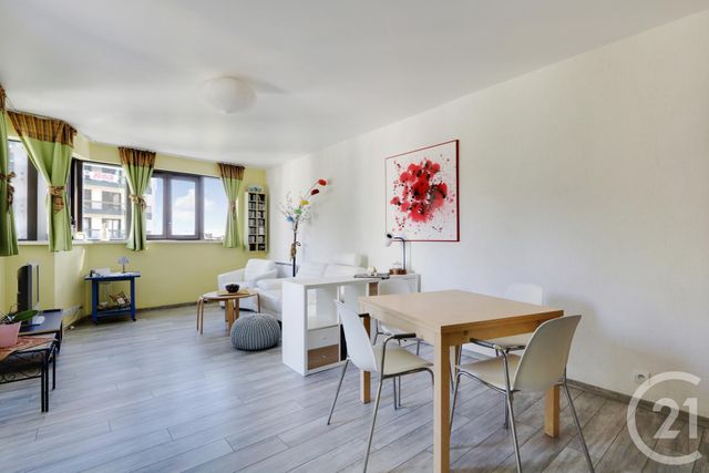 Appartement F3 à vendre - 3 pièces - 62.35 m2 - PARIS - 75020 - ILE-DE-FRANCE - Century 21 Saint-Fargeau