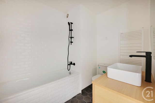 Afficher la photo en grand Appartement F5 à vendre - 5 pièces - 115.0 m2 - PARIS - 75020 - ILE-DE-FRANCE - Century 21 Saint-Fargeau