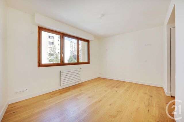 Afficher la photo en grand Appartement F5 à vendre - 5 pièces - 115.0 m2 - PARIS - 75020 - ILE-DE-FRANCE - Century 21 Saint-Fargeau