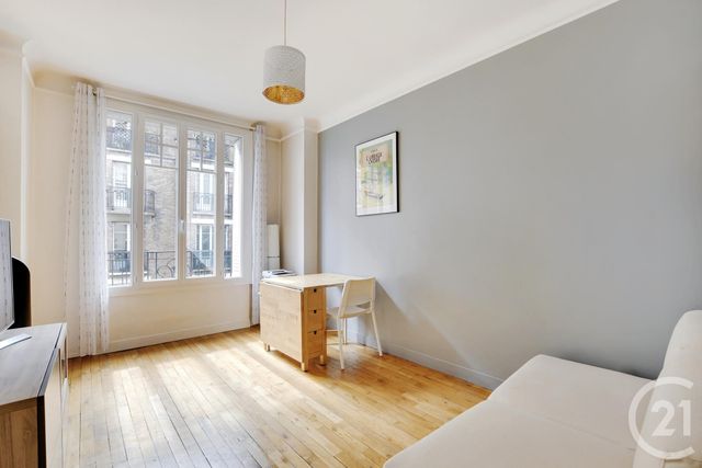 Appartement F2 à vendre - 2 pièces - 40.0 m2 - PARIS - 75020 - ILE-DE-FRANCE - Century 21 Saint-Fargeau