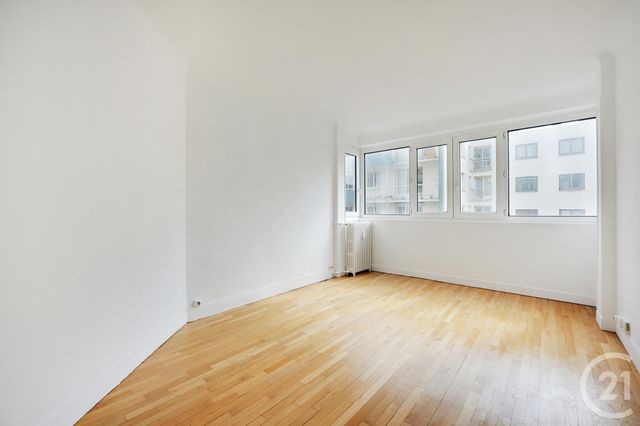 Afficher la photo en grand Appartement F3 à vendre - 3 pièces - 56.4 m2 - PARIS - 75020 - ILE-DE-FRANCE - Century 21 Saint-Fargeau