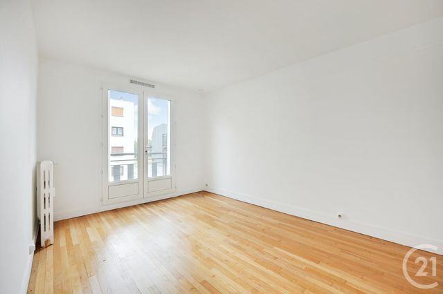 Afficher la photo en grand Appartement F3 à vendre - 3 pièces - 56.4 m2 - PARIS - 75020 - ILE-DE-FRANCE - Century 21 Saint-Fargeau