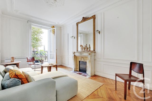  - PARIS - 