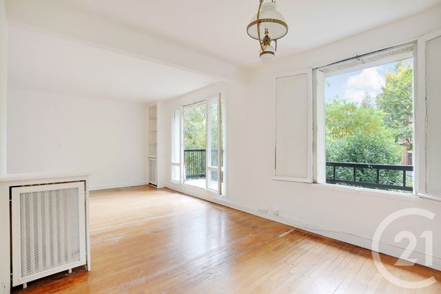 Afficher la photo en grand Appartement F5 à vendre - 5 pièces - 93.0 m2 - PARIS - 75020 - ILE-DE-FRANCE - Century 21 Saint-Fargeau