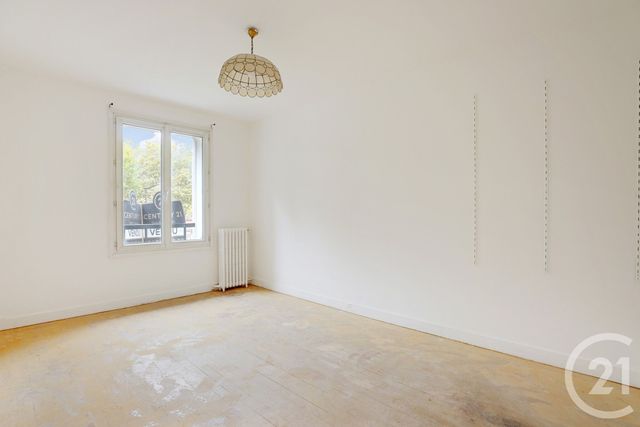 Afficher la photo en grand Appartement F5 à vendre - 5 pièces - 93.0 m2 - PARIS - 75020 - ILE-DE-FRANCE - Century 21 Saint-Fargeau