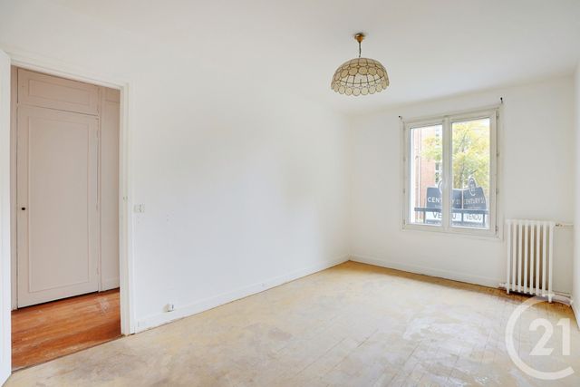 Afficher la photo en grand Appartement F5 à vendre - 5 pièces - 93.0 m2 - PARIS - 75020 - ILE-DE-FRANCE - Century 21 Saint-Fargeau