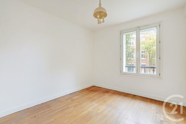 Afficher la photo en grand Appartement F5 à vendre - 5 pièces - 93.0 m2 - PARIS - 75020 - ILE-DE-FRANCE - Century 21 Saint-Fargeau