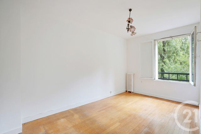 Afficher la photo en grand Appartement F5 à vendre - 5 pièces - 93.0 m2 - PARIS - 75020 - ILE-DE-FRANCE - Century 21 Saint-Fargeau