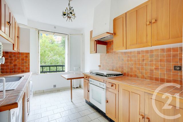 Afficher la photo en grand Appartement F5 à vendre - 5 pièces - 93.0 m2 - PARIS - 75020 - ILE-DE-FRANCE - Century 21 Saint-Fargeau