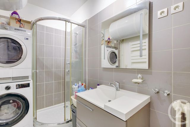 Appartement F4 à vendre - 4 pièces - 80.0 m2 - PARIS - 75020 - ILE-DE-FRANCE - Century 21 Saint-Fargeau