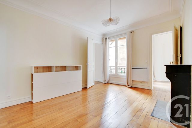 Appartement F2 à vendre - 2 pièces - 52.0 m2 - PARIS - 75020 - ILE-DE-FRANCE - Century 21 Saint-Fargeau