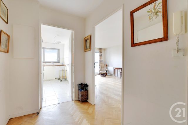 Appartement F3 à vendre - 3 pièces - 77.0 m2 - PARIS - 75020 - ILE-DE-FRANCE - Century 21 Saint-Fargeau