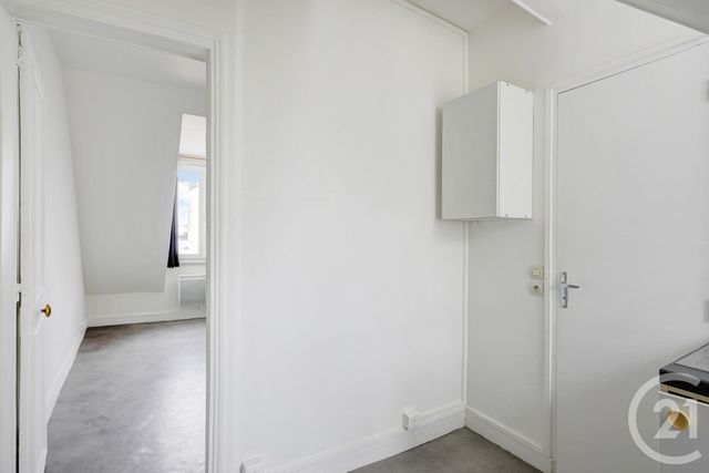 Appartement F1 à vendre - 1 pièce - 16.49 m2 - PARIS - 75011 - ILE-DE-FRANCE - Century 21 Saint-Fargeau