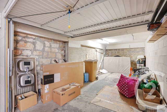 parking à vendre - 120.0 m2 - PARIS - 75019 - ILE-DE-FRANCE - Century 21 Saint-Fargeau