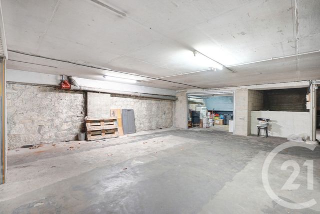 parking à vendre - 120.0 m2 - PARIS - 75019 - ILE-DE-FRANCE - Century 21 Saint-Fargeau