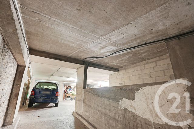 parking à vendre - 120.0 m2 - PARIS - 75019 - ILE-DE-FRANCE - Century 21 Saint-Fargeau