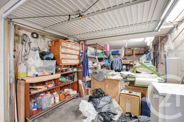 parking à vendre - 120.0 m2 - PARIS - 75019 - ILE-DE-FRANCE - Century 21 Saint-Fargeau