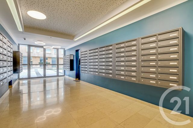 Appartement F2 à vendre - 2 pièces - 50.0 m2 - PARIS - 75020 - ILE-DE-FRANCE - Century 21 Saint-Fargeau