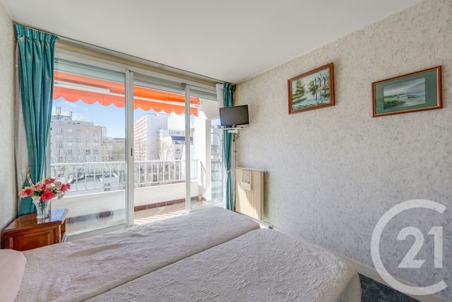 Appartement T2 à vendre - 2 pièces - 47.0 m2 - PARIS - 75020 - ILE-DE-FRANCE - Century 21 Saint-Fargeau