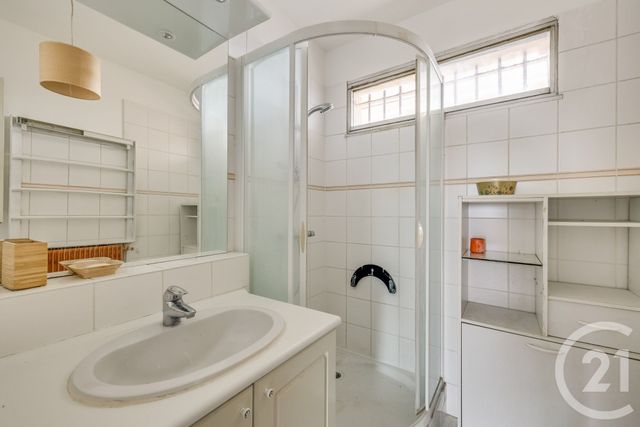 Appartement F2 à vendre - 2 pièces - 47.0 m2 - PARIS - 75020 - ILE-DE-FRANCE - Century 21 Saint-Fargeau