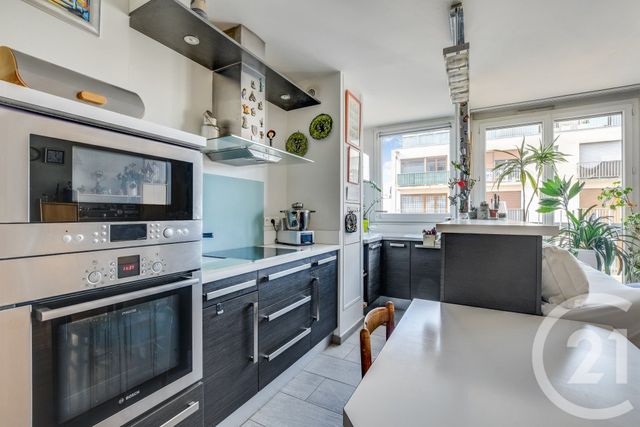 Appartement F2 à vendre - 2 pièces - 56.05 m2 - PARIS - 75019 - ILE-DE-FRANCE - Century 21 Saint-Fargeau