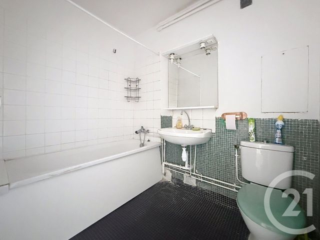 Appartement F1 à vendre - 1 pièce - 32.0 m2 - PARIS - 75020 - ILE-DE-FRANCE - Century 21 Saint-Fargeau