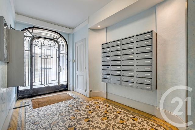 Appartement Studio à vendre - 1 pièce - 14.9 m2 - PARIS - 75019 - ILE-DE-FRANCE - Century 21 Saint-Fargeau