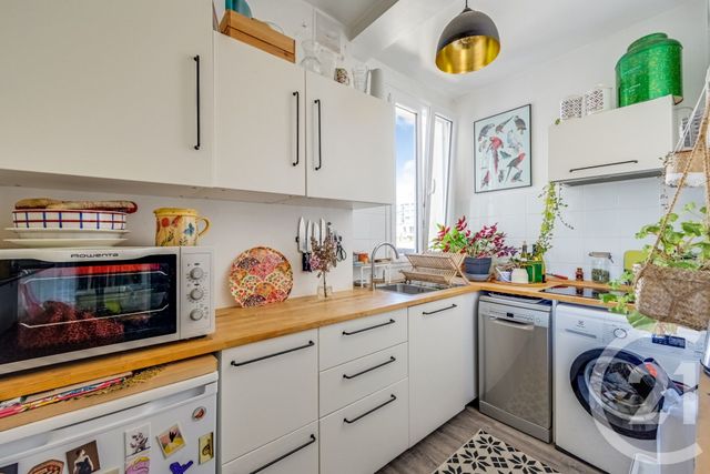 Appartement F2 à vendre - 2 pièces - 34.5 m2 - PARIS - 75020 - ILE-DE-FRANCE - Century 21 Saint-Fargeau