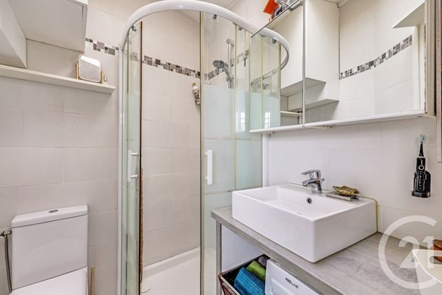Appartement F1 à vendre - 1 pièce - 17.0 m2 - PARIS - 75020 - ILE-DE-FRANCE - Century 21 Saint-Fargeau