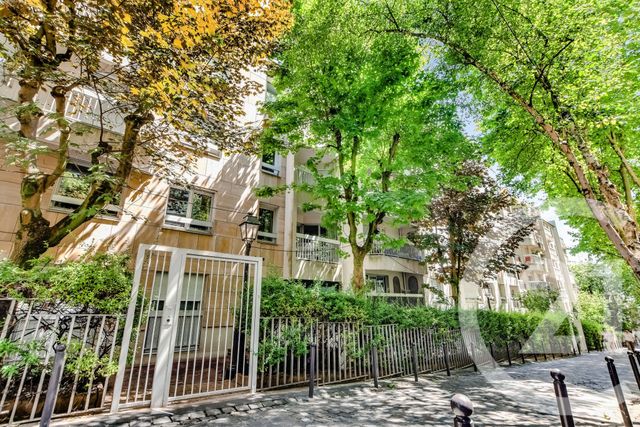 Appartement F3 à vendre - 3 pièces - 54.61 m2 - PARIS - 75020 - ILE-DE-FRANCE - Century 21 Saint-Fargeau