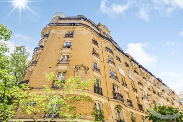 Appartement F3 à vendre - 3 pièces - 53.0 m2 - PARIS - 75020 - ILE-DE-FRANCE - Century 21 Saint-Fargeau
