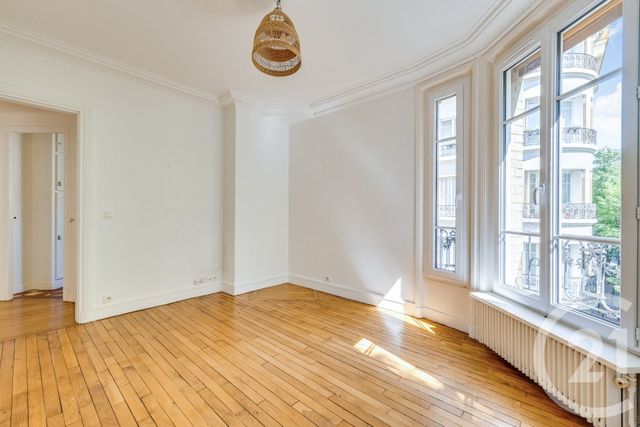Appartement F3 à vendre - 3 pièces - 53.0 m2 - PARIS - 75020 - ILE-DE-FRANCE - Century 21 Saint-Fargeau