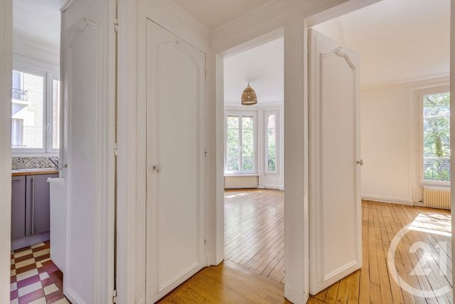 Appartement F3 à vendre - 3 pièces - 53.0 m2 - PARIS - 75020 - ILE-DE-FRANCE - Century 21 Saint-Fargeau