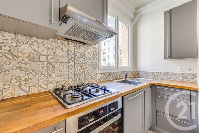 Appartement F3 à vendre - 3 pièces - 53.0 m2 - PARIS - 75020 - ILE-DE-FRANCE - Century 21 Saint-Fargeau