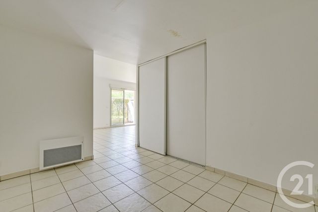 Appartement F2 à vendre - 2 pièces - 43.0 m2 - PARIS - 75020 - ILE-DE-FRANCE - Century 21 Saint-Fargeau