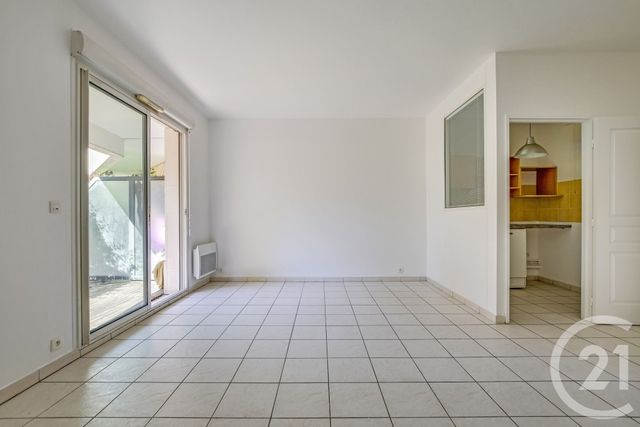 Appartement F2 à vendre - 2 pièces - 43.0 m2 - PARIS - 75020 - ILE-DE-FRANCE - Century 21 Saint-Fargeau