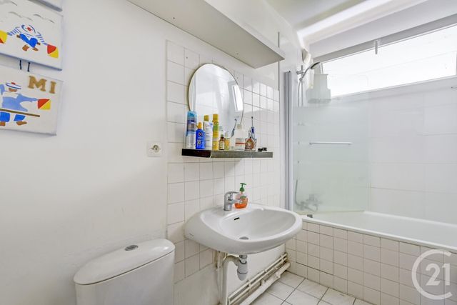Appartement F1 à vendre - 1 pièce - 27.0 m2 - PARIS - 75020 - ILE-DE-FRANCE - Century 21 Saint-Fargeau