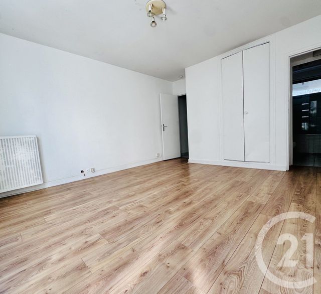 Appartement F1 à vendre - 1 pièce - 27.0 m2 - PARIS - 75020 - ILE-DE-FRANCE - Century 21 Saint-Fargeau