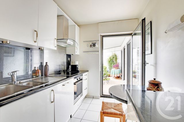 Appartement F3 à vendre - 3 pièces - 90.0 m2 - PARIS - 75020 - ILE-DE-FRANCE - Century 21 Saint-Fargeau