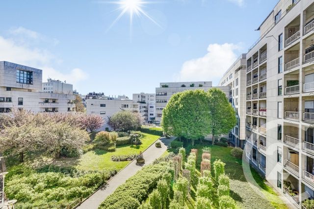 Appartement F3 à vendre - 3 pièces - 90.0 m2 - PARIS - 75020 - ILE-DE-FRANCE - Century 21 Saint-Fargeau