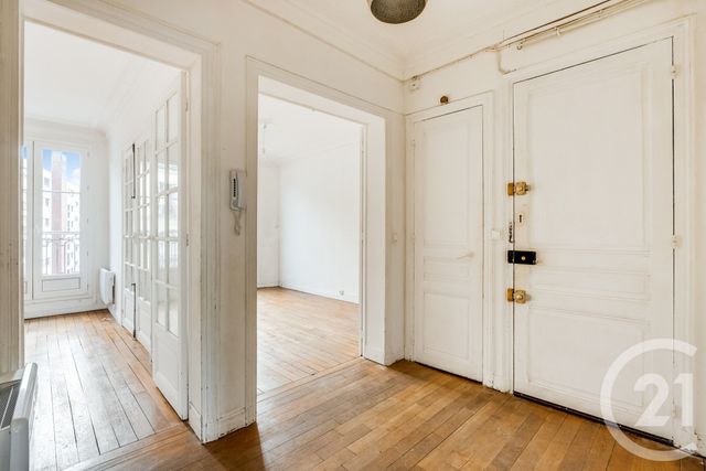 Appartement F3 à vendre - 3 pièces - 46.0 m2 - PARIS - 75020 - ILE-DE-FRANCE - Century 21 Saint-Fargeau