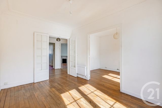 Appartement F3 à vendre - 3 pièces - 46.0 m2 - PARIS - 75020 - ILE-DE-FRANCE - Century 21 Saint-Fargeau