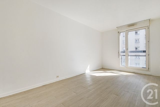 Appartement F3 à vendre - 3 pièces - 82.0 m2 - PARIS - 75019 - ILE-DE-FRANCE - Century 21 Saint-Fargeau