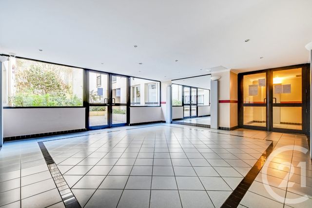 Appartement F3 à vendre - 3 pièces - 82.0 m2 - PARIS - 75019 - ILE-DE-FRANCE - Century 21 Saint-Fargeau