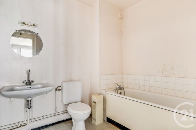 Appartement F2 à vendre - 2 pièces - 45.5 m2 - PARIS - 75019 - ILE-DE-FRANCE - Century 21 Saint-Fargeau