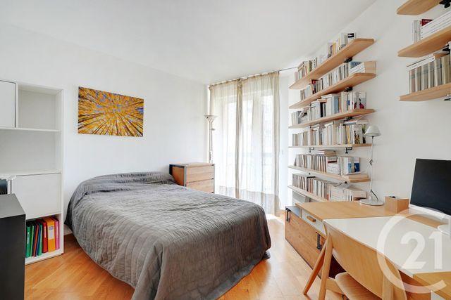 Appartement F3 à vendre - 3 pièces - 80.0 m2 - PARIS - 75019 - ILE-DE-FRANCE - Century 21 Saint-Fargeau